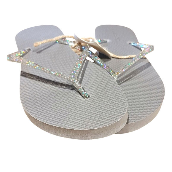 Old Navy size 8 NWOT Grey Gray Flip Flops Sparkle Summertime Cute Wedding - Picture 1 of 5